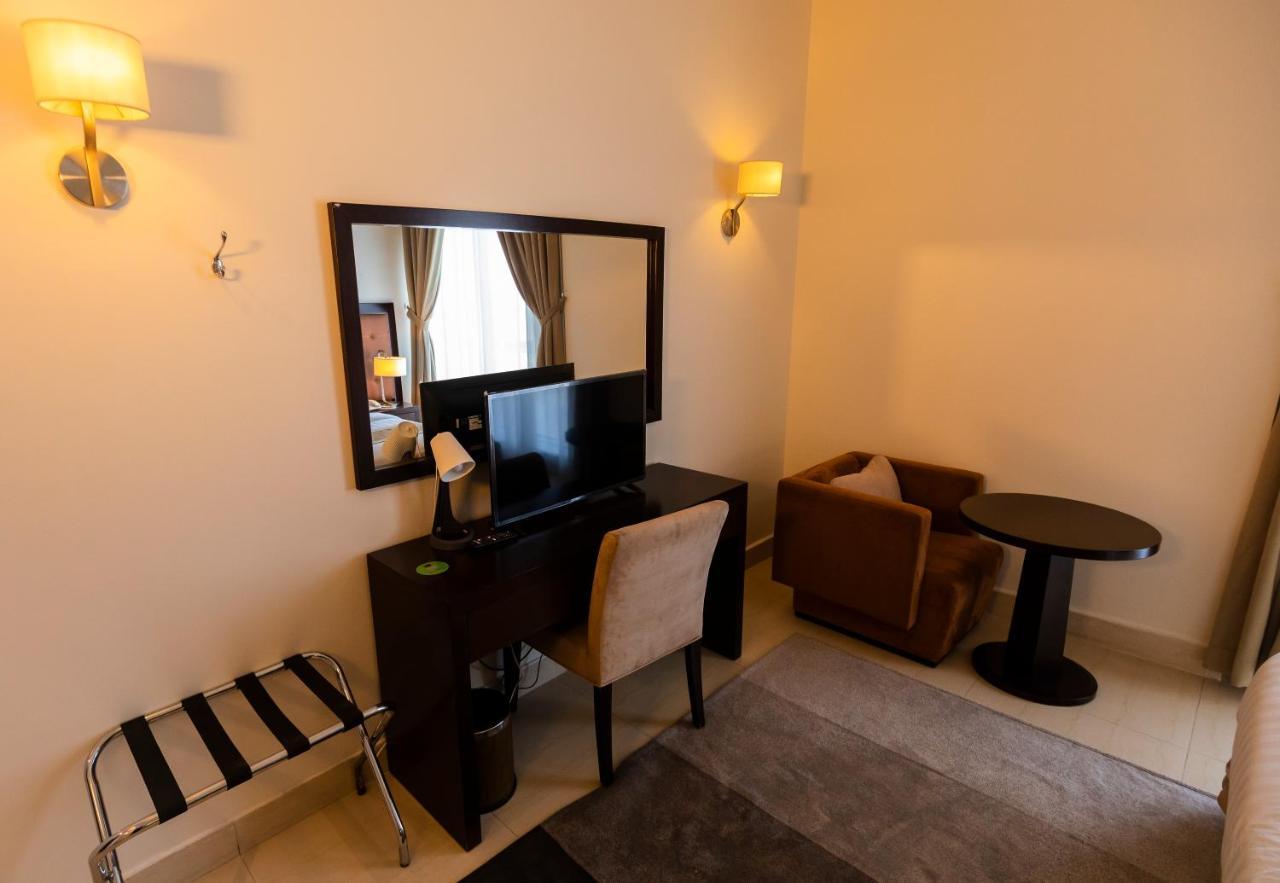 Imperial Suites Hotel 도하 외부 사진
